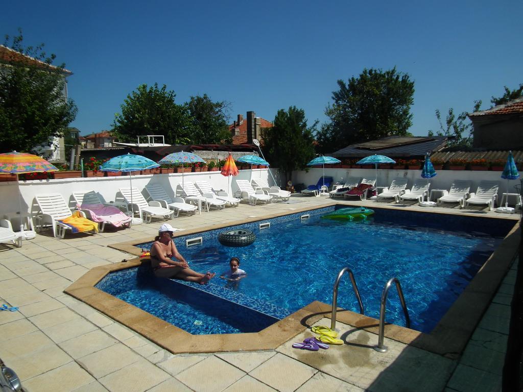 Guest House Olimpiya Sveti Vlas Exterior foto